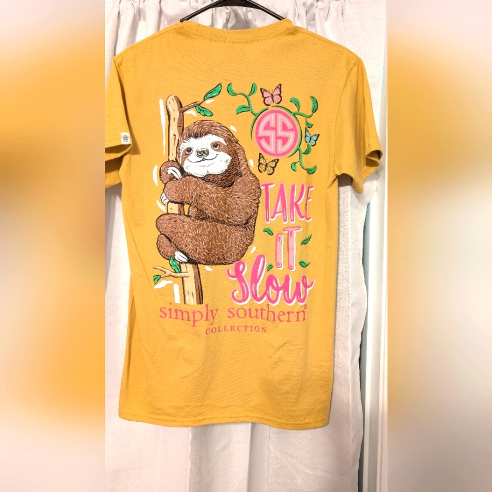 Simply Southern‎ "Take It Slow" Sloth & Butterflies Mustard T-Whirt Small NWOT